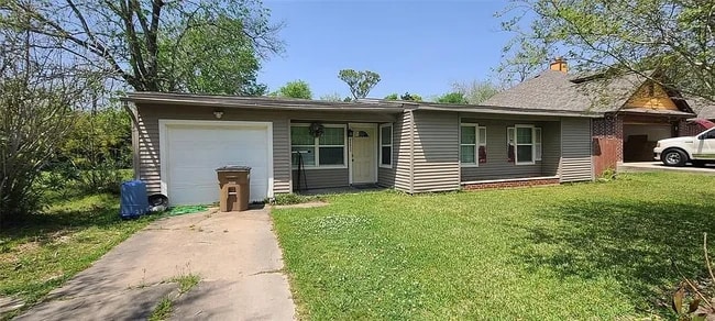 Building Photo - 2421 Pecan St