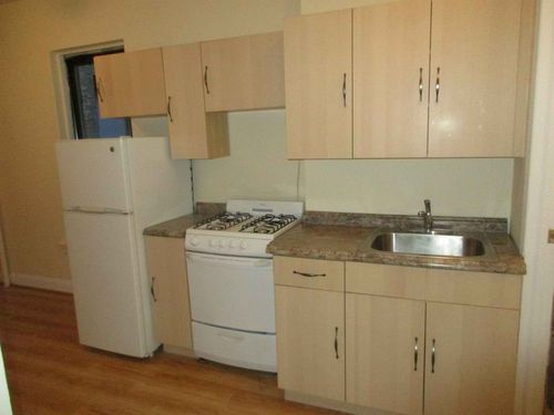 Building Photo - 605 Amsterdam Ave