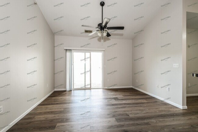 Building Photo - 29 Kassebaum Ln