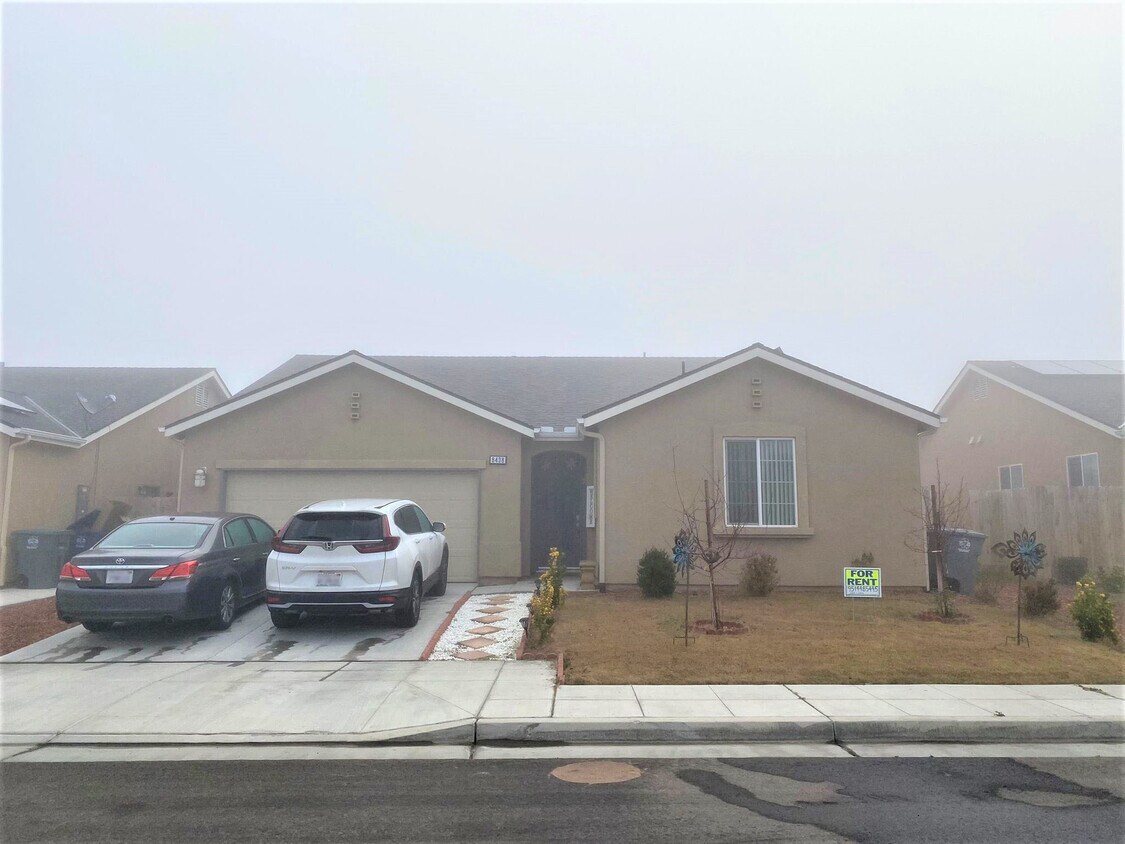Primary Photo - 8438 15th St