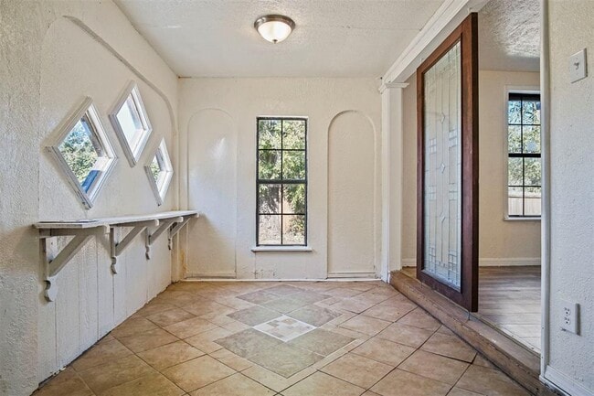 Foto del edificio - 2812 S Broadway Ave