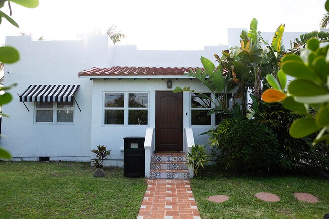 Building Photo - 634 SE 3rd Ave