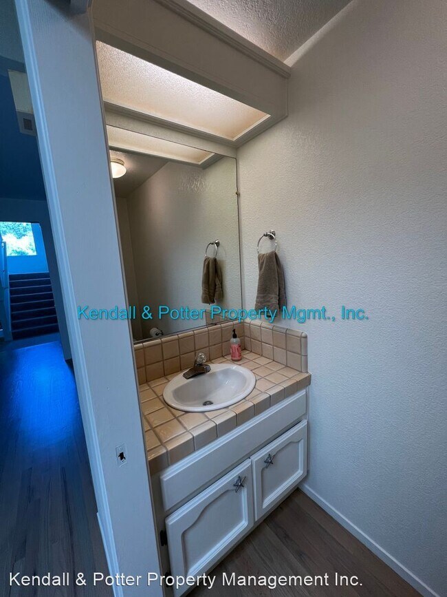 3 br, 2.5 bath House 284 Dry Creek Rd. House Rental in Aptos, CA