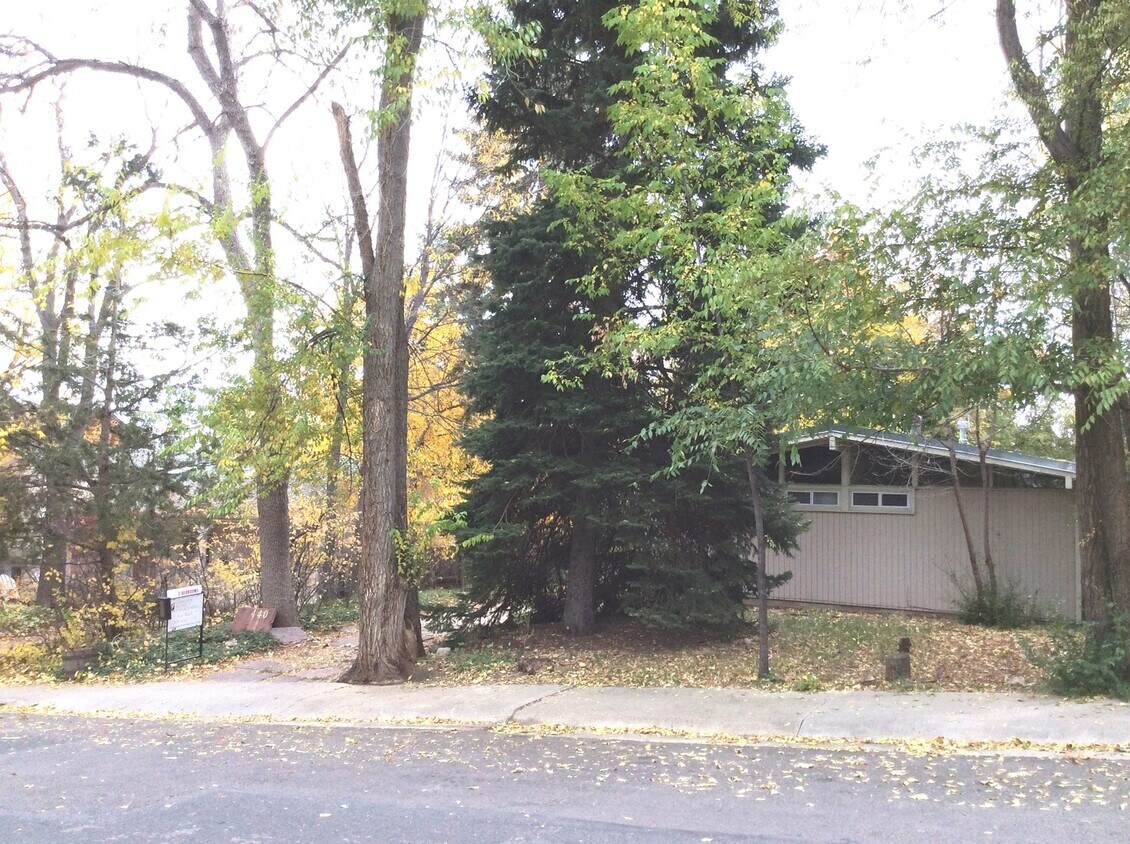 Charming 2 Bedroom 1 Bath House in North... - Charming  2 Bedroom 1 Bath  House in North...