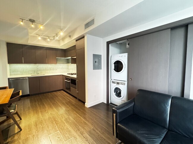 Photo du bâtiment - 38 Smithe St