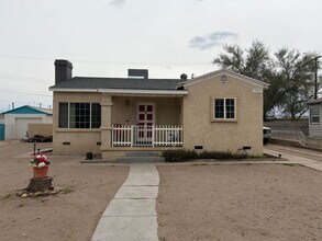Building Photo - 503 California Ave