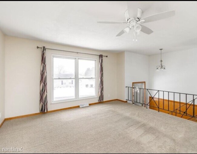 Building Photo - 3 br, 1.5 bath House - 6500 N Randwick Rd