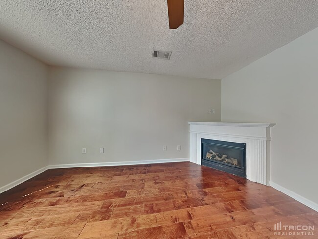Building Photo - 11588 Alicias Ct