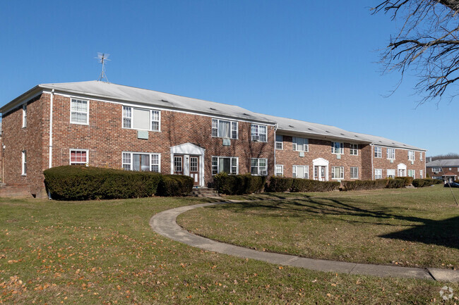 Building Photo - Middlebrook at Monmouth