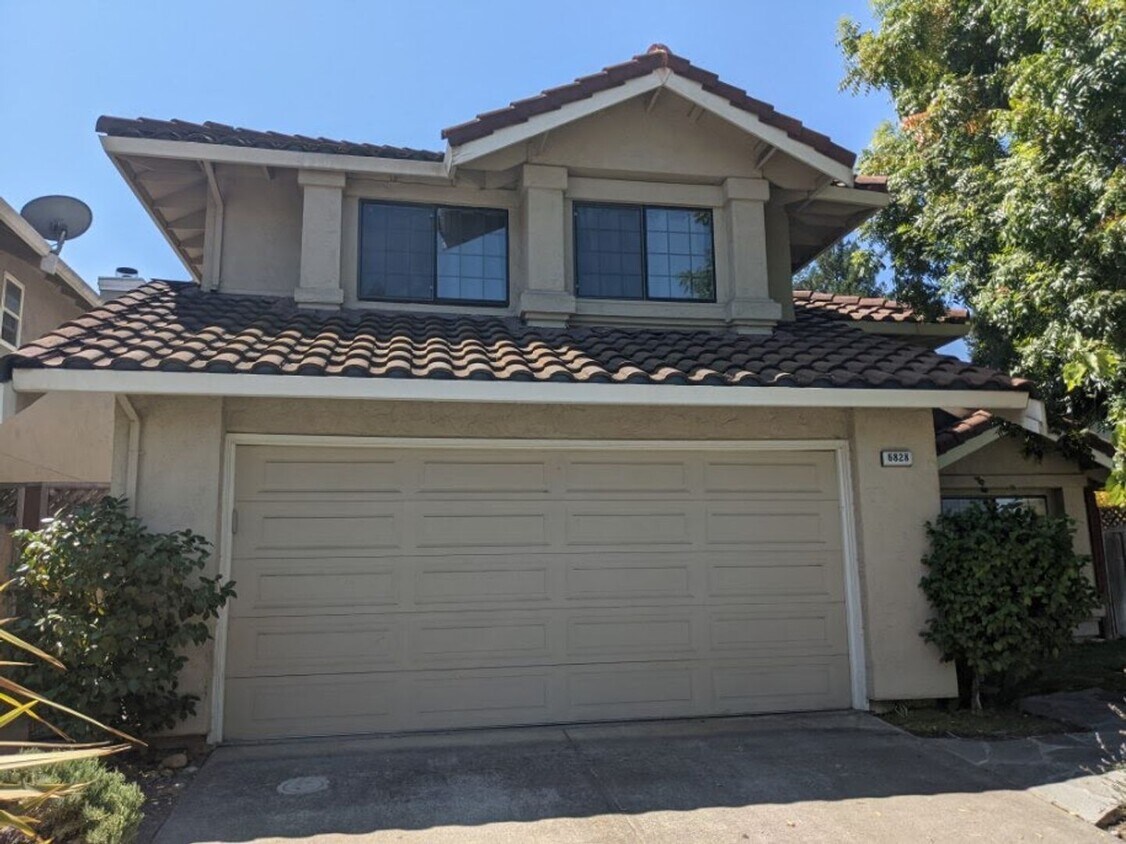 Updated 3 Bed 2.5 Bath Home! - Updated 3 Bed 2.5 Bath Home!