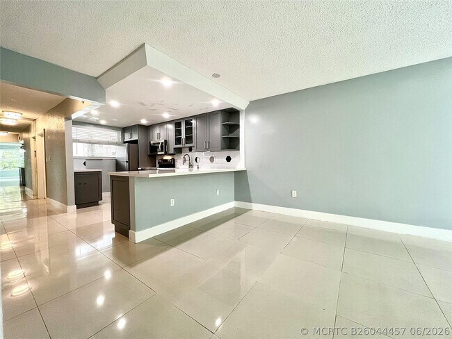 Foto del edificio - 7450 NW 17th St