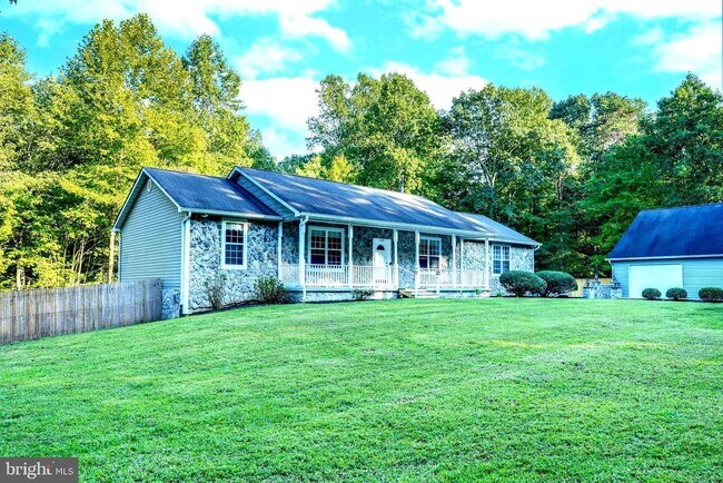 Building Photo - 6200 Ben Creek Rd