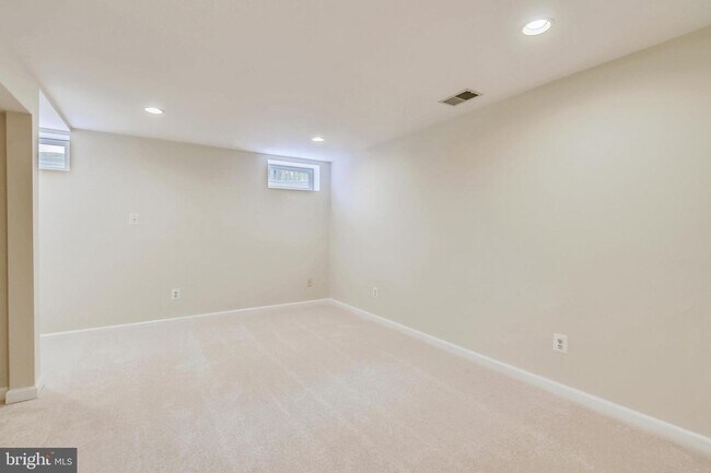 Bedroom - 12165 Hayfield Ct