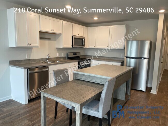 Foto del edificio - 218 Coral Sunset Wy