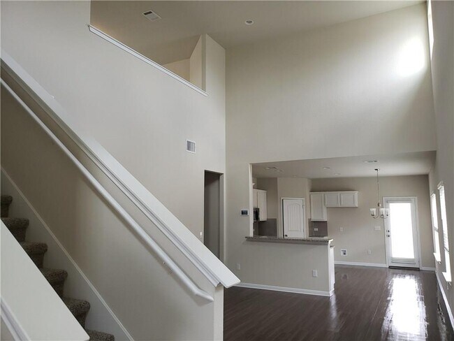 Building Photo - 416 Otto Ave