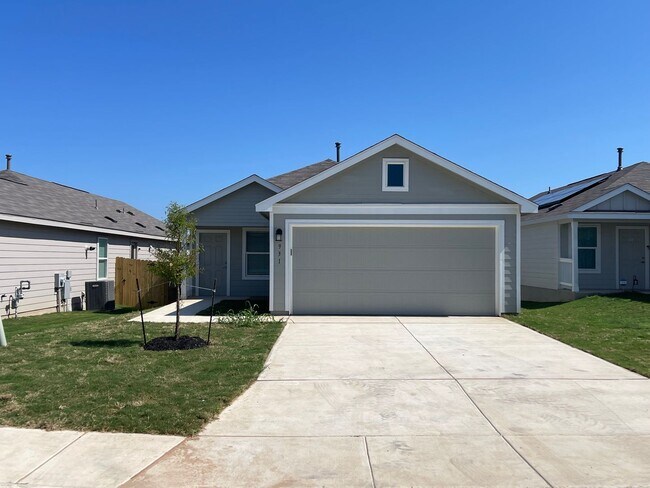Foto del edificio - Spacious Single Story Home with Great Amen...