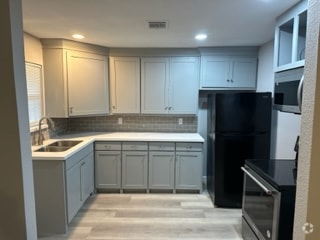 Building Photo - 109 Dooley St