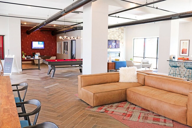 Clubhouse Lounge - The Quarters Bloomington