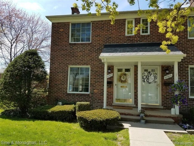 Foto del edificio - 22901 Gary Ln