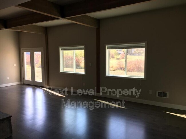 Foto del edificio - 1410 Western Dr