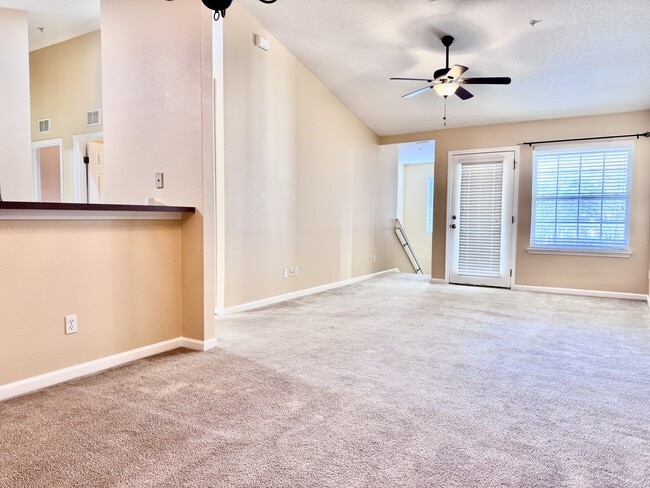 Building Photo - 575 Oakleaf Plantation Pkwy