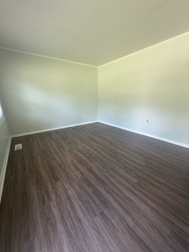 Foto del edificio - 314 Cardinal Rd