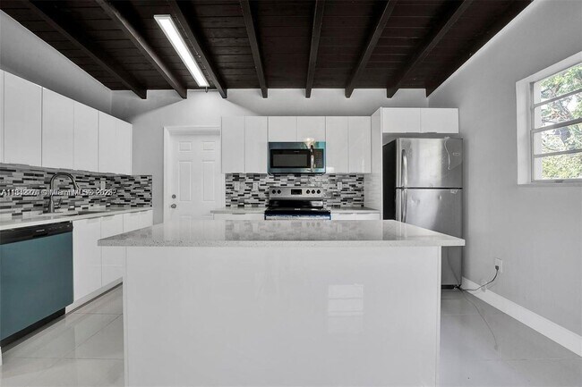 Foto del edificio - 3900 SW 47th Ave