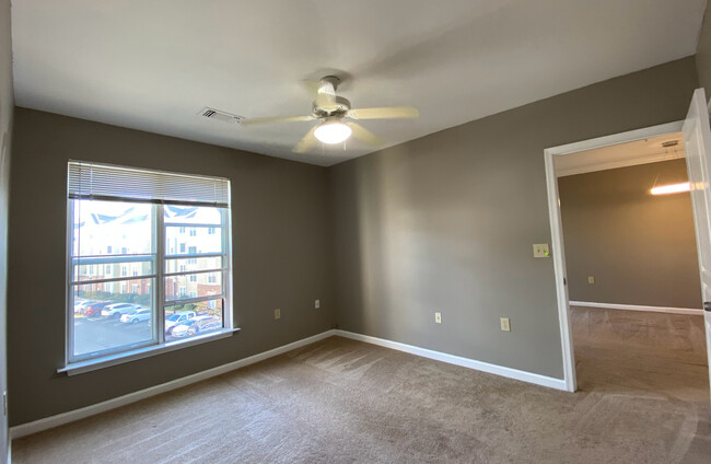 bedroom 10'10" x 12'11" (330 x 393 cm) - 2204 Westcourt Ln