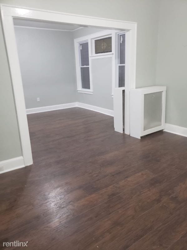 Building Photo - 3 br, 1 bath Apartment - 222 W End Ave