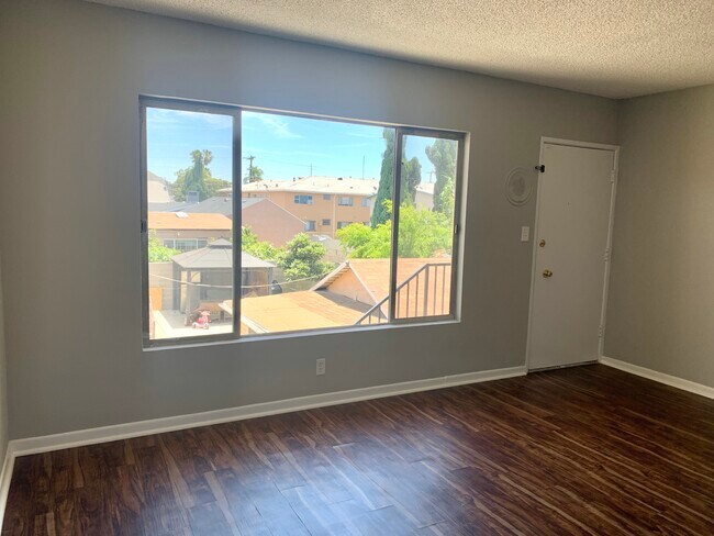 Building Photo - 5326 La Mirada Ave