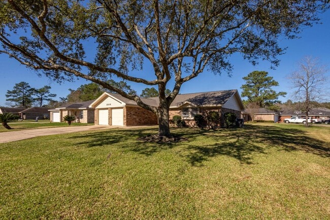 Building Photo - 5810 Meadowview Rd