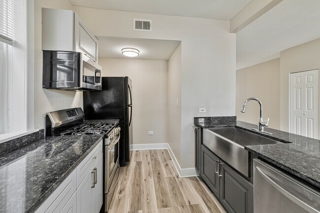 Foto del edificio - 2630 W Division St