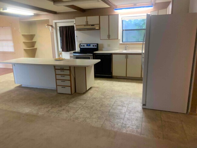 Foto del edificio - 602 Lakeshore Dr