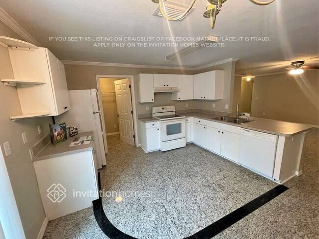 Building Photo - 1065 Guild St