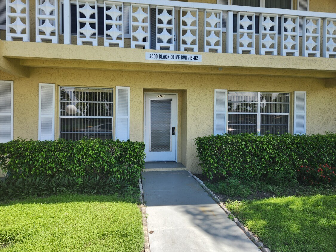 2400 Black Olive Blvd Unit 102, Delray Beach, FL 33445 Condo for Rent