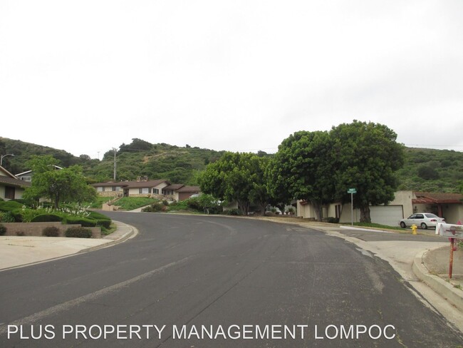 Foto del edificio - 3 br, 2 bath House - 616 University Drive