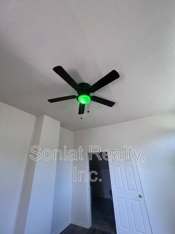 Foto del edificio - 2119 N Villere St