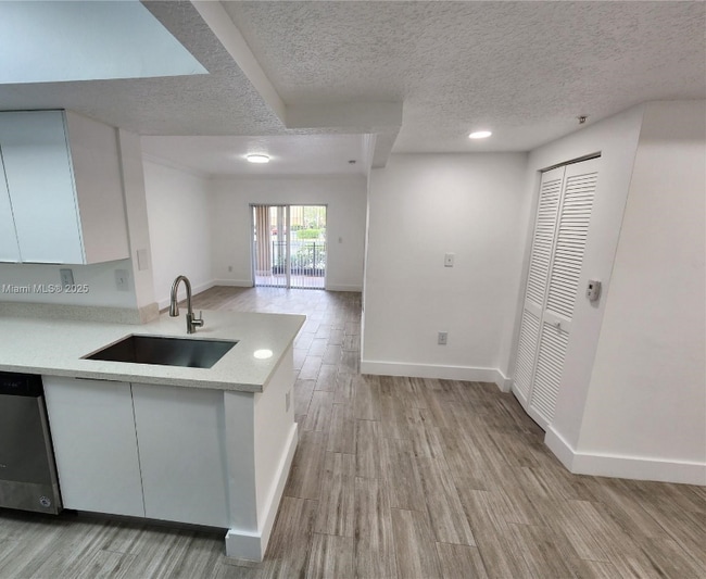 Photo - 201 SW 116th Ave Apartment