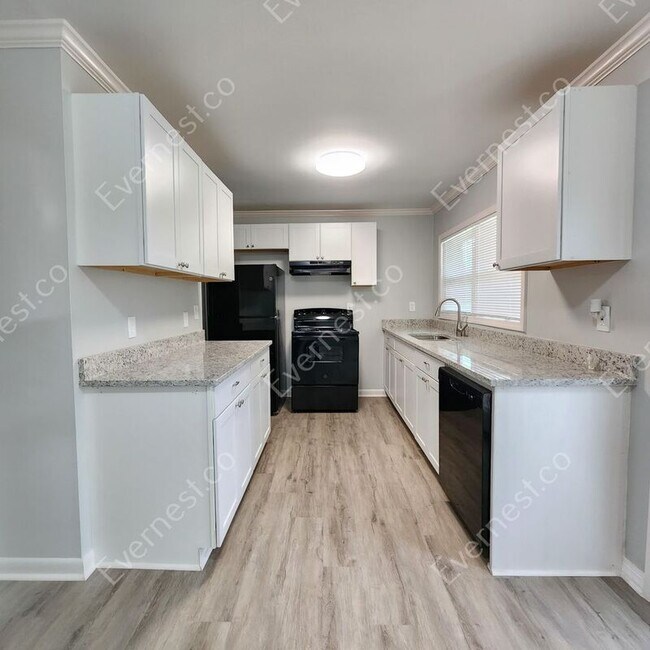 Foto del edificio - 1079 Shieldcrest Way