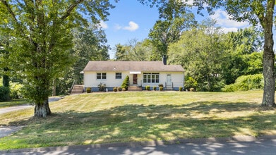 Building Photo - 1715 Musso View Ave