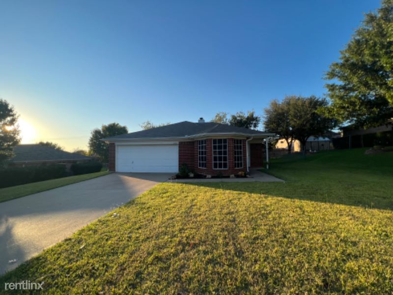 644 Cedar Ridge Ln, Burleson, TX 76028 House Rental in Burleson, TX