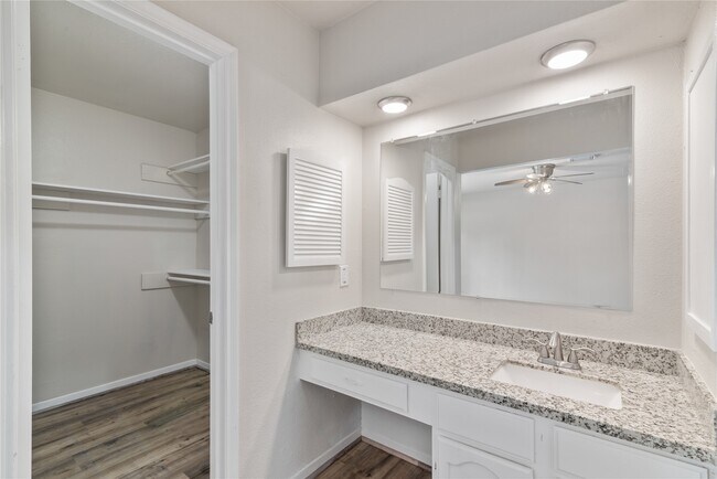 Foto del edificio - 22115 Fincastle Dr