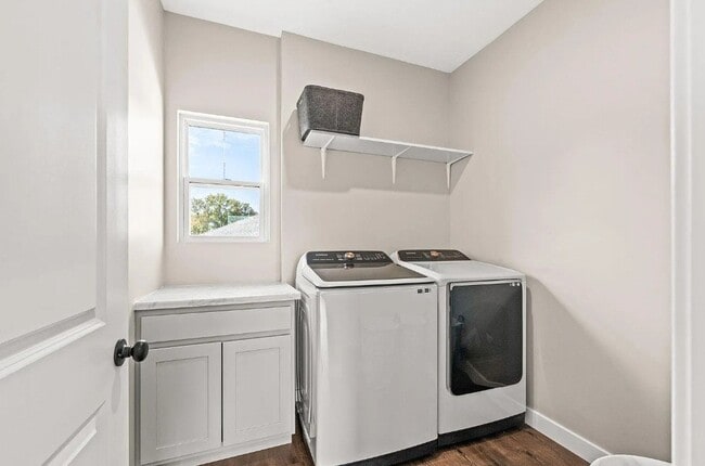 Building Photo - 4504 Sassafras Ct