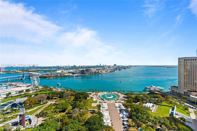 Foto del edificio - 50 Biscayne Blvd