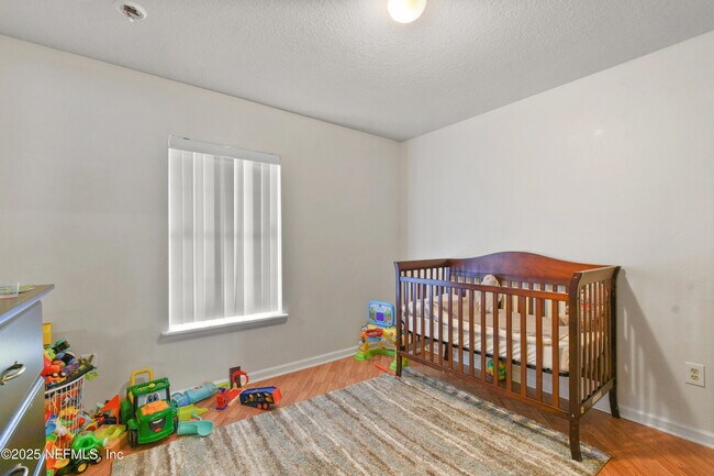 Building Photo - 43 Lindsay Dr