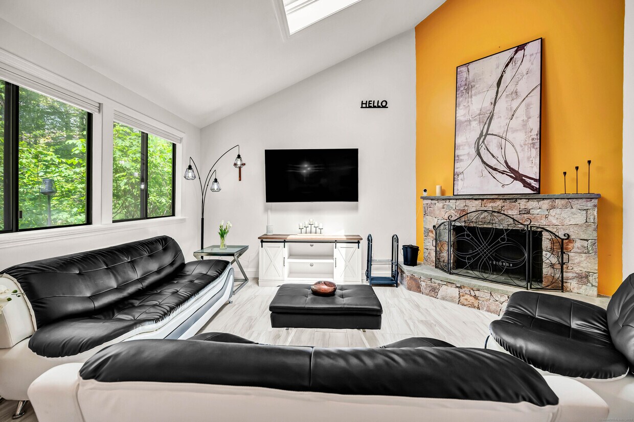 Foto principal - 213 Ledge Dr