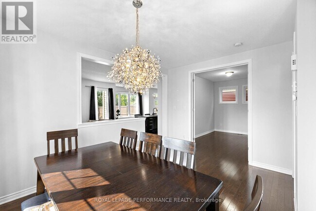 Building Photo - 3532 River Run Ave