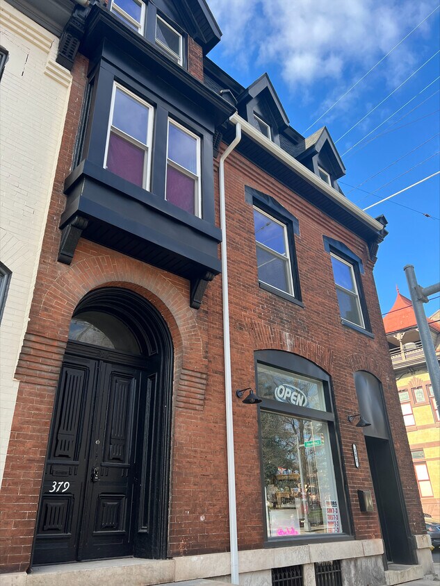 379 N 8th St Unit Upper, Lebanon, PA 17046 Apartments in Lebanon, PA