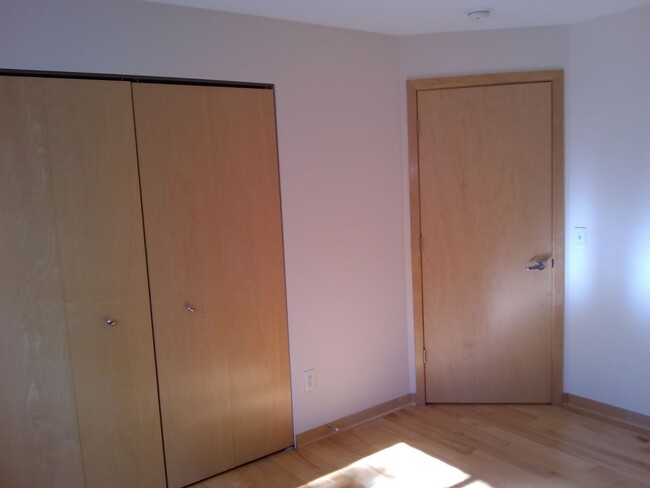 Foto del edificio - 2 Bedroom, 2 Bathroom Lake View Condo