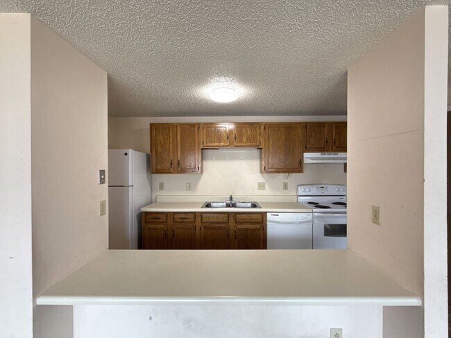 Building Photo - 9530 Shannon Green Dr